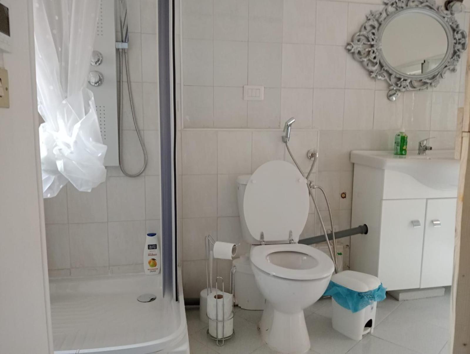 Alma Panzió Ventimiglia Kültér fotó